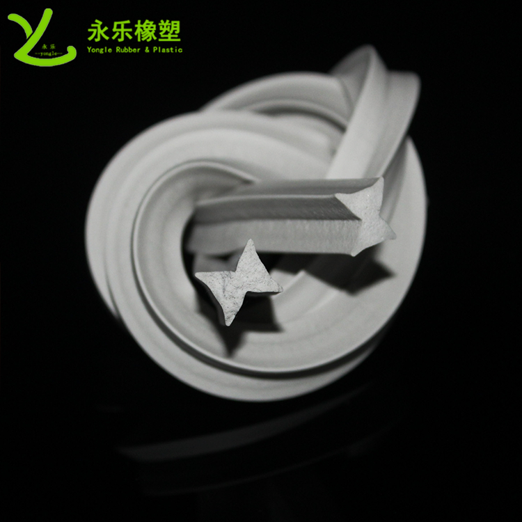 硅膠泡棉膠條，阻燃硅膠泡棉膠條，耐高溫發(fā)泡硅膠條