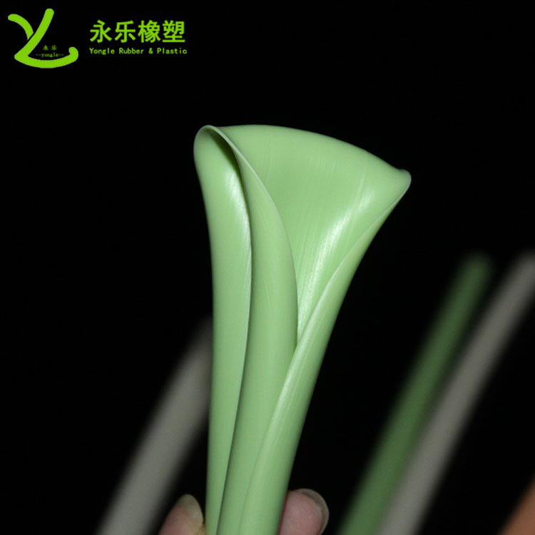 硅膠吸管，擠出異形硅膠吸管，食品級硅膠吸管